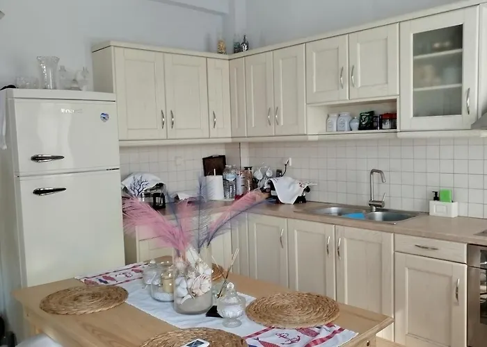 Captain George Vakantiehuis Liaropá